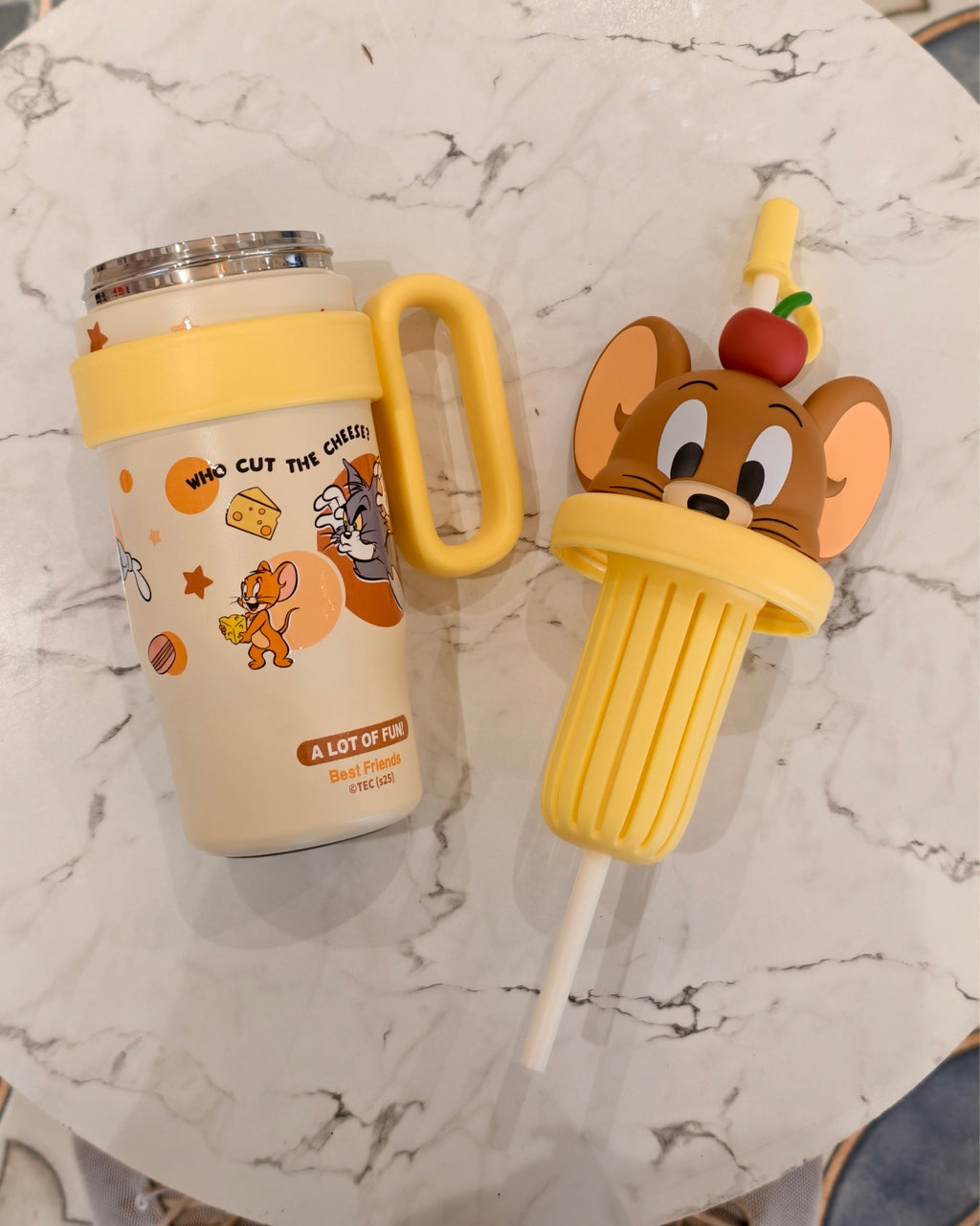Kids Character JERRY Sipper Tumbler with Straw and Handle – Insulated Drinkware Mug