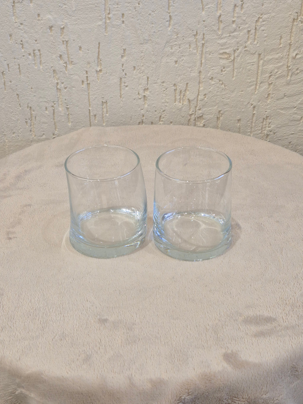 Curved Whisky Glass – 370 ml Clear Drinking Glass for Whisky & Cocktails