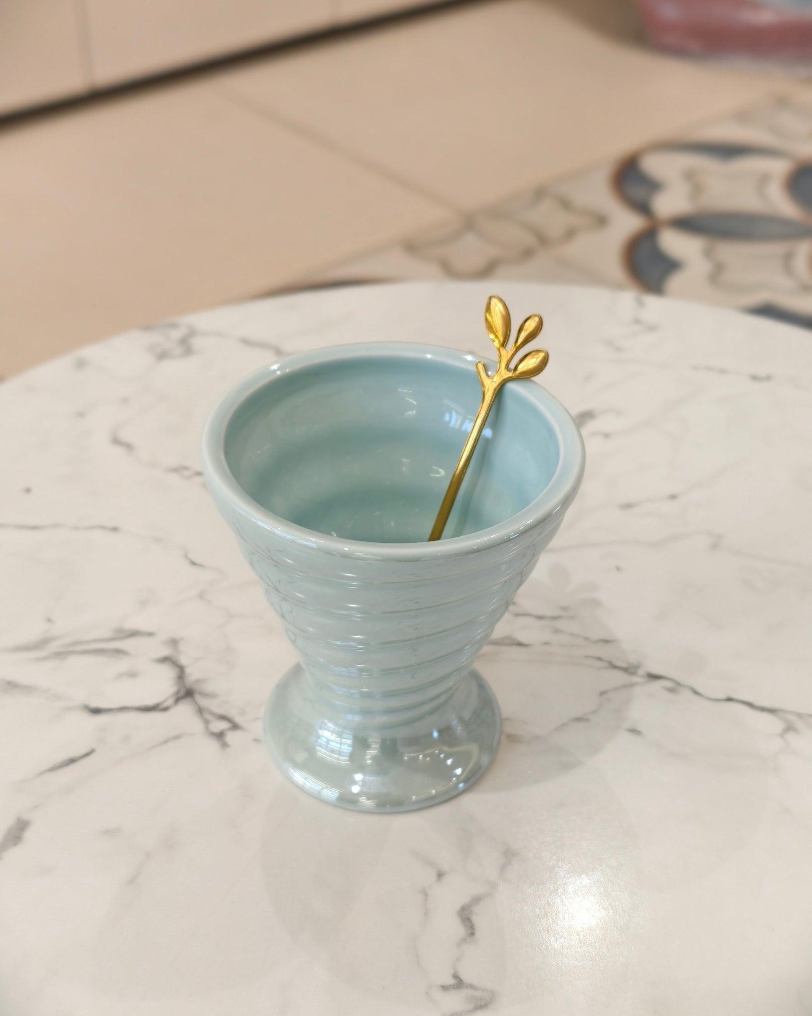 Celadon Blue Ceramic Dessert Bowl Set with Tray and Gold Spoons – 6-Piece Serving Set