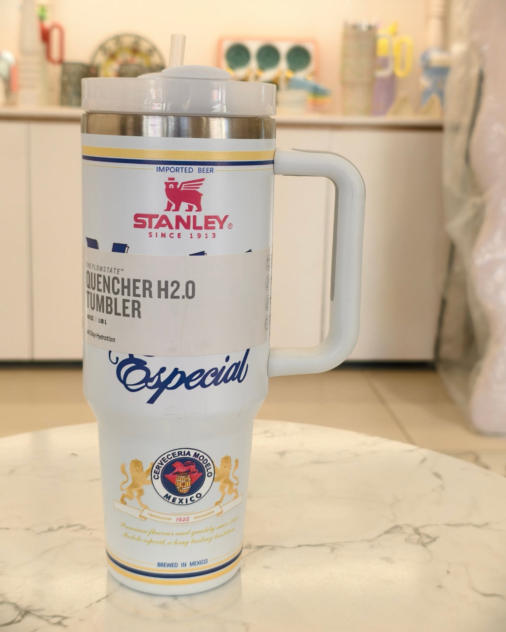 White Insulated Handle Tumbler with Straw – Quencher H2.0 Style Stainless Steel Travel Mug