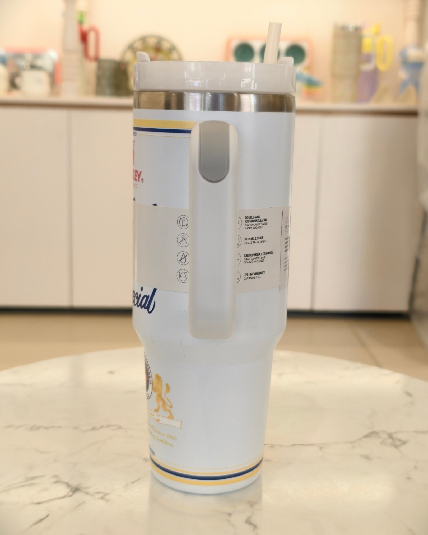 White Insulated Handle Tumbler with Straw – Quencher H2.0 Style Stainless Steel Travel Mug
