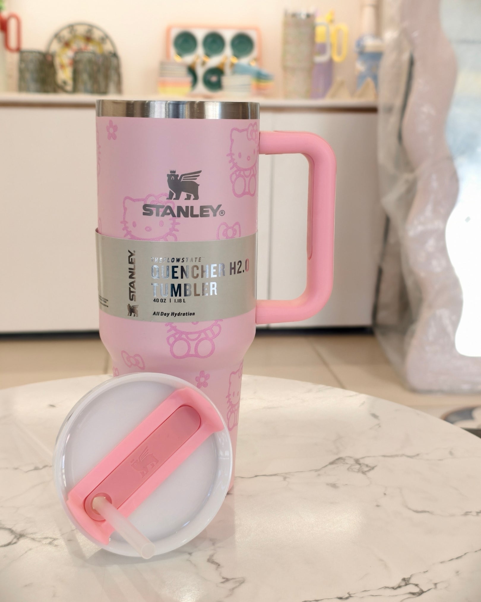 Pink Insulated Handle Tumbler with Straw – Quencher H2.0 Style Stainless Steel Travel Mug