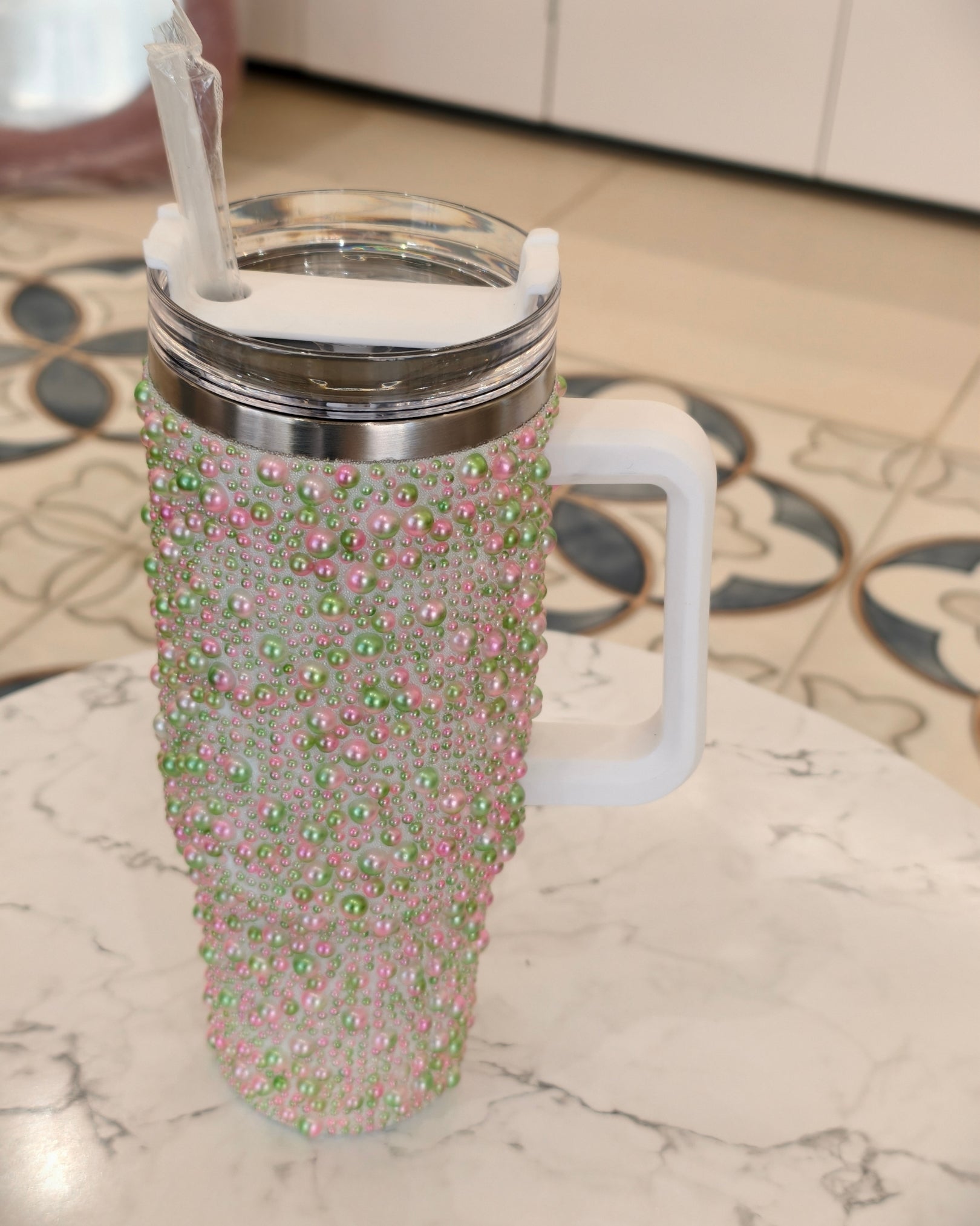 Embellished Pearl Finish Insulated Handle Tumbler with Straw – Quencher H2.0 Style Stainless Steel Travel Mug