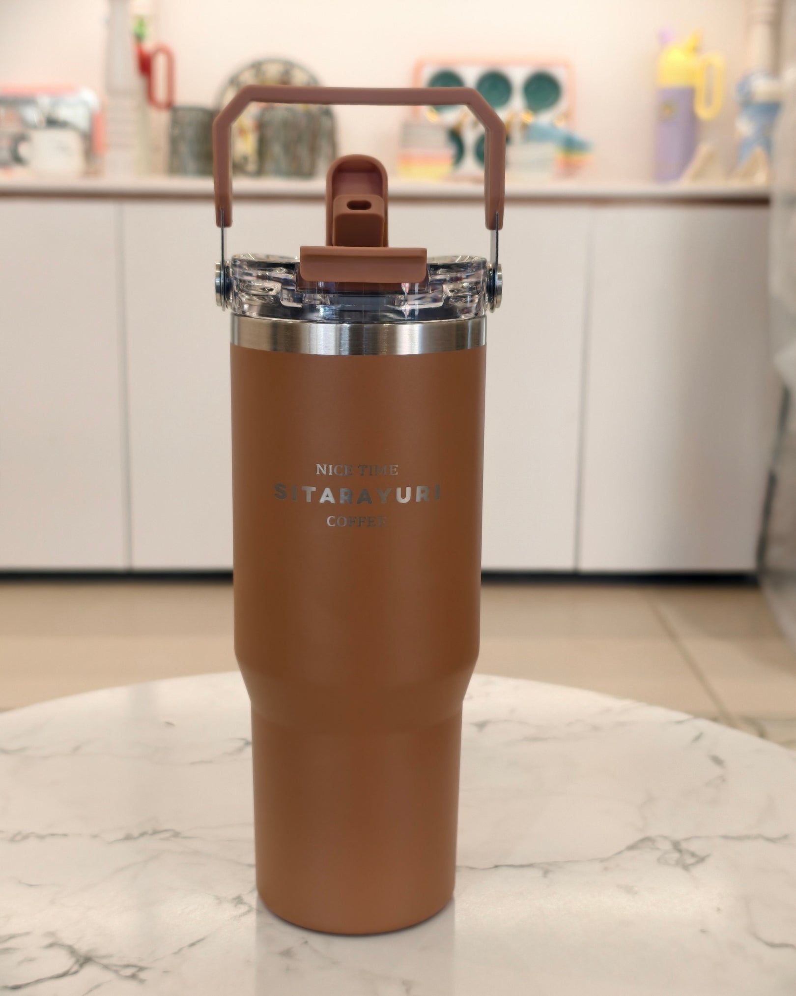 Brown Insulated Travel Tumbler with Flip Lid – Stainless Steel Coffee & Beverage Mug