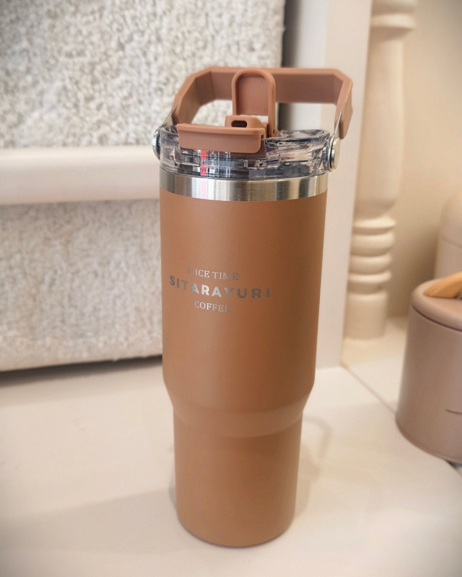 Brown Insulated Travel Tumbler with Flip Lid – Stainless Steel Coffee & Beverage Mug
